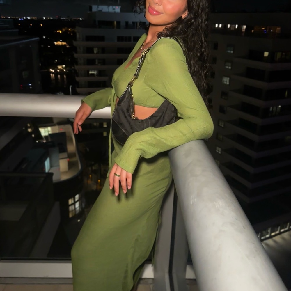 Olive Linen Look Long Sleeve Plunge Beach Top & Ruched Front Maxi Skirt -US 4